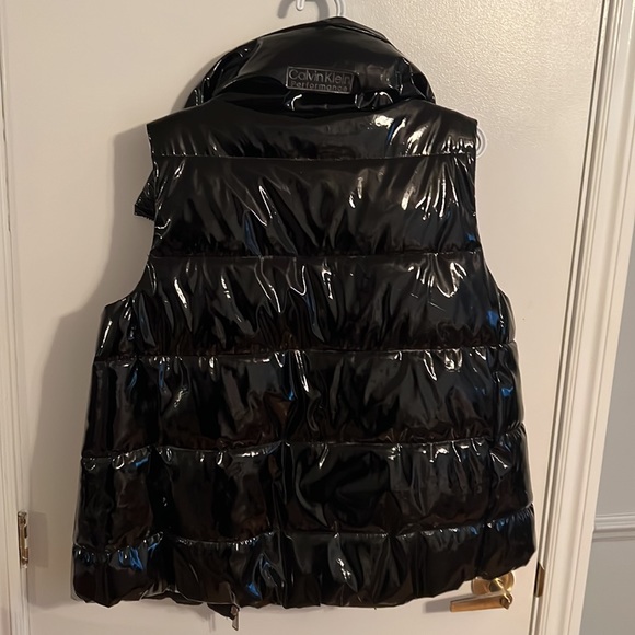 Calvin Klein Performance Black Vest - Picture 4 of 5